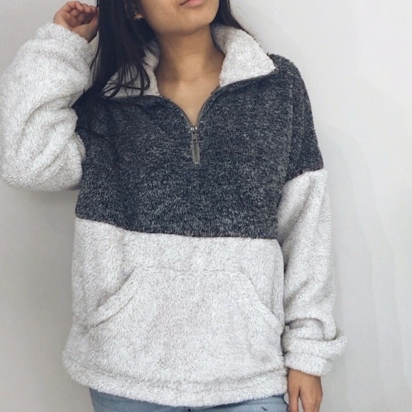 🆕 Camila - Gray Fuzzy Pullover - Picture 2 of 8